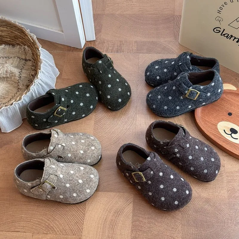 Kids Polka Dot Fleece Lined Style Shoes, Toddler Adjustable Buckle Mary Jane Flats, Winter Warm Casual Shoes for Boys Girls