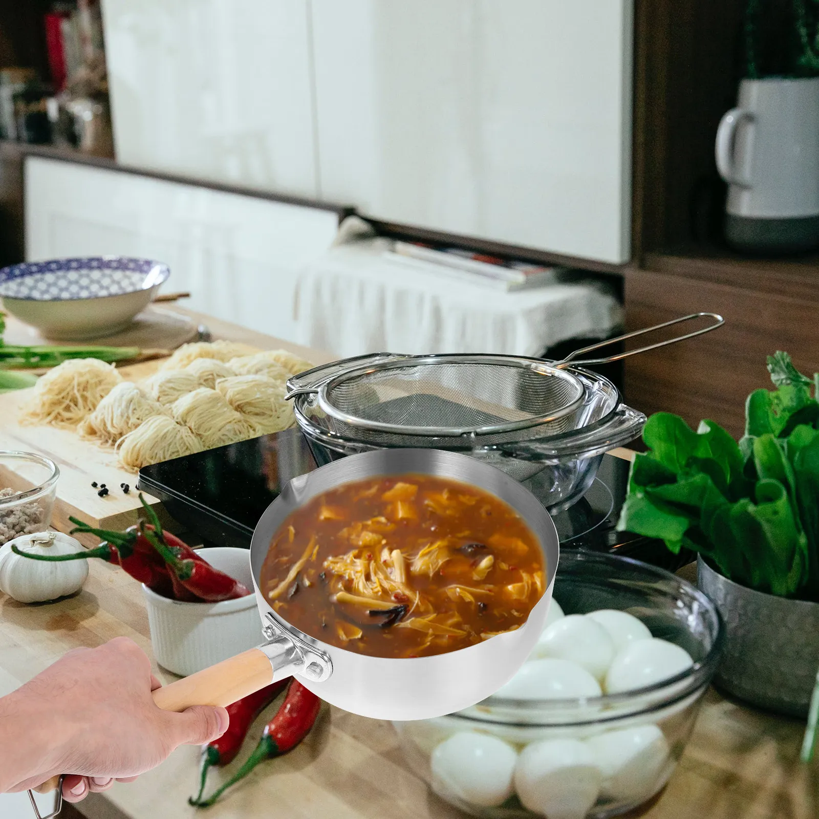 

1Pcs Milk Saucepan Non-Stick Thickened Cooking Pot Ergonomic Handle Leak-Proof Design Suitable for Soup Food Heating Milk