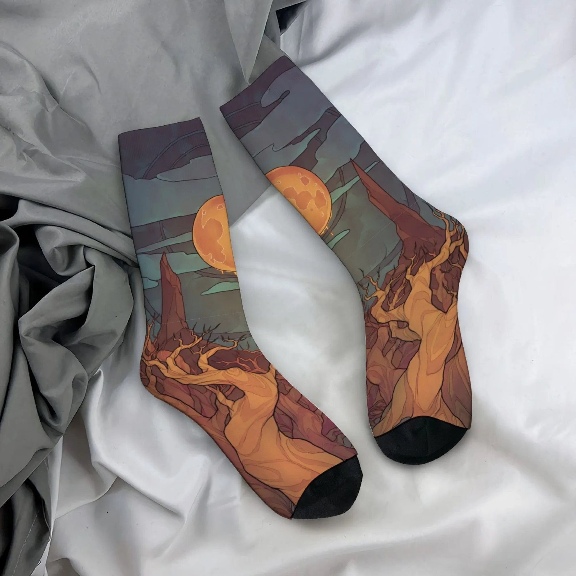 Novel Harajuku Retro Surreal Melting Moon Wasteland Crew Socks Vintage Illustration Pattern Mid-Calf Socks Edgy Casual Wear