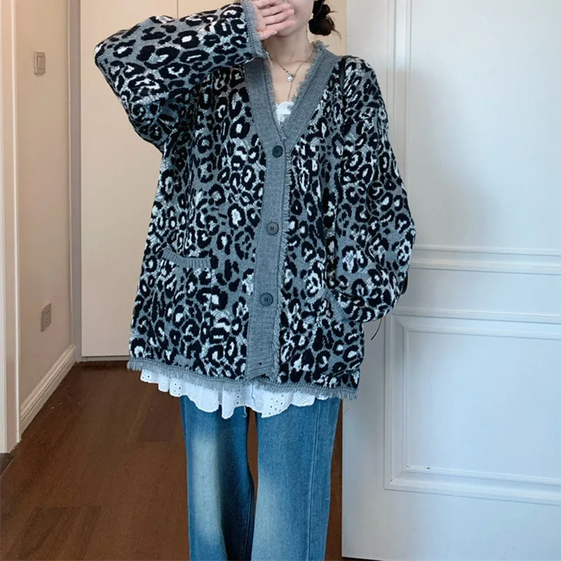 Kontrastowy sweter w panterkę Jesień i zima Nowy luźny dzianinowy kardigan z długim rękawem w leniwym stylu