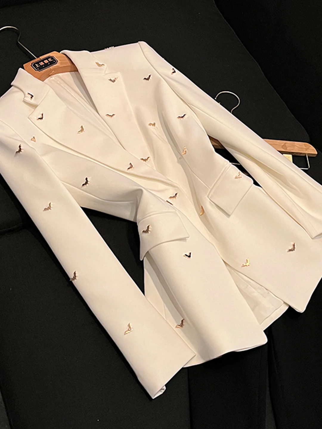 

Ele Design Gold Decorated Slim Fit Midi Length Bat Pearl Jaet Sli Commute Wind Women's Faion A30