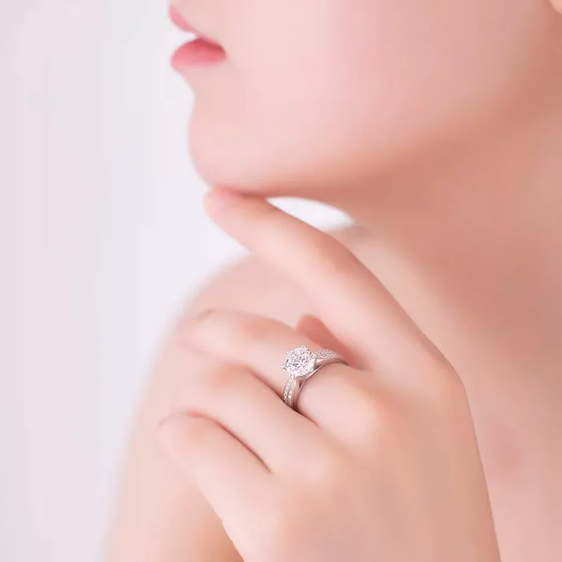 14K Solid Gold Laboratory-Grown Diamond HPHT CVD 3CT Six-Prong Starlight Queen Engagement Ring High-End Jewelry Custom Wholesale