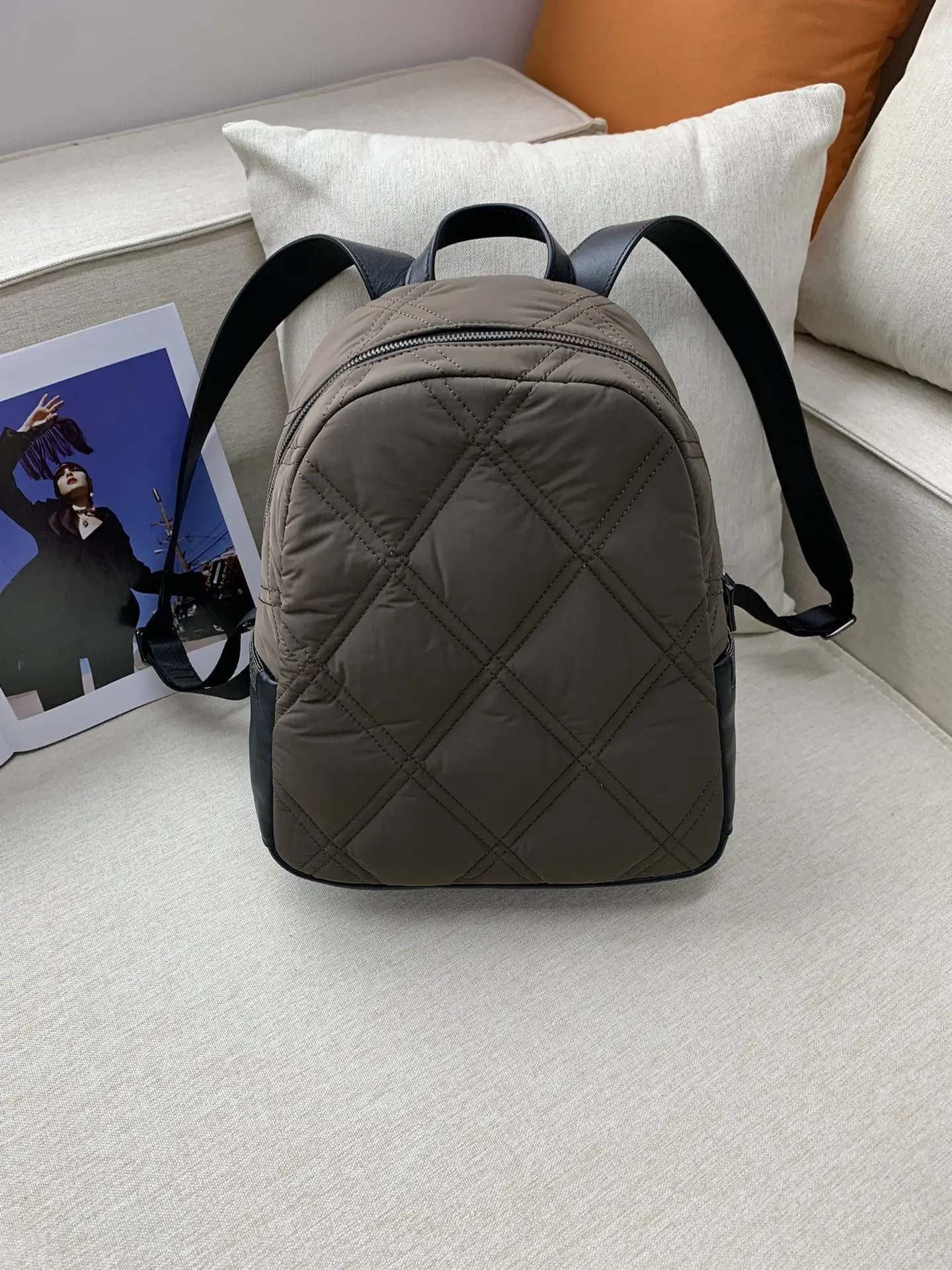 High Quality Quilted Backpack With Fine Beads And Horizontal Straps, Waterproof Lining 34*29*12.5