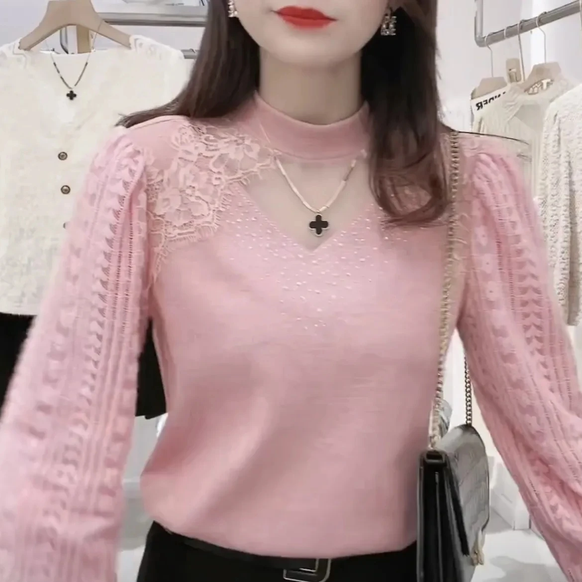 

Autumn Winter Long Sleeve Hollow Out Lace Shirts Female Elegant Pullover Tops No Velvet/Add Velvet Lace Bottoming Shirt Women's