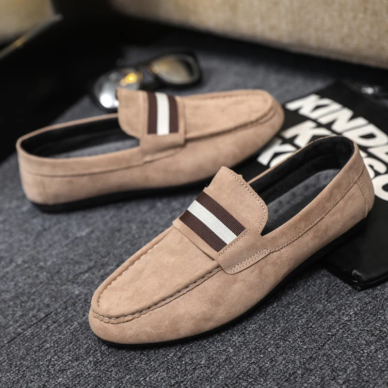 HKDQ الأصلي الكاكي الرجال المتسكعون مريحة الانزلاق على الجلود حذاء كاجوال للرجال الأخفاف خفيفة الوزن المضادة للانزلاق أحذية قيادة