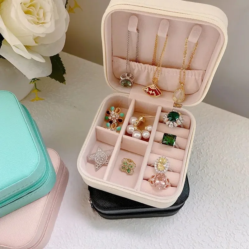 Portable Mini Jewelry Travel Case, PU Leather Organizer Box, Jewelry Storage Holder for Women Girls Earrings Necklaces