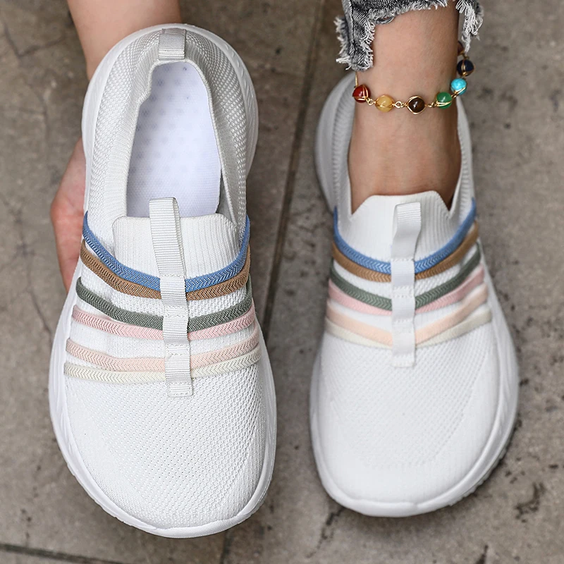 أحذية رياضية رائجة على شكل جورب باستيل للنساء بمقدمة واسعة وشبكة قابلة للتنفس سهلة الارتداء أحذية رياضية خفيفة الوزن للمشي