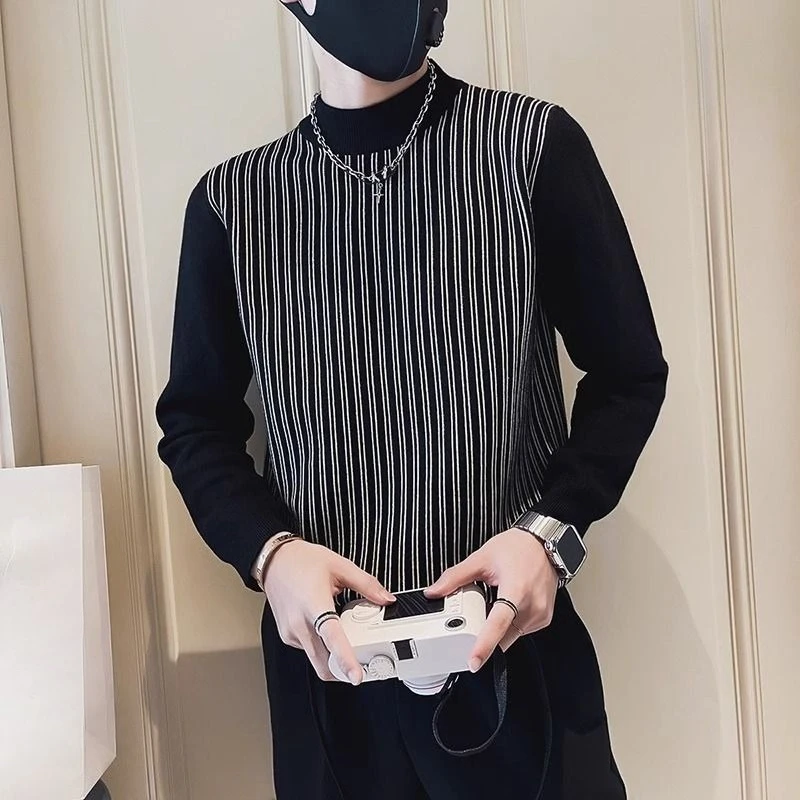 Maglione lavorato a maglia da uomo a collo alto e mezzo collo Maglieria Designer di cashmere Streetwear Abiti popolari coreani Pullover a righe con cavo da uomo