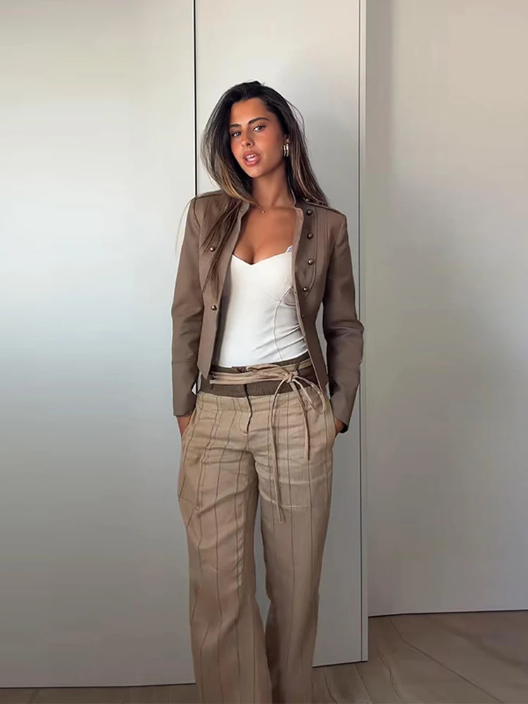 Langarm-Stehkragen-Kurzmäntel für Damen im Vintage-Militärstil mit Epauletten, Doppelreihig, Einfarbig, Locker Geschnittene Jacke, Neue Oberbekleidung für Damen – Detail 5