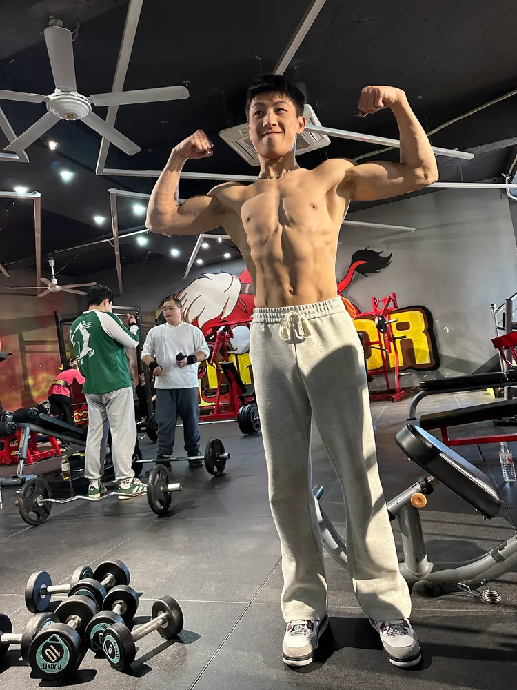 

Мужские спортивные брюки ay Fitn: осенние, в американском уличном стиле, свободные, драпированные, повседневные, из плотной ткани, расклешенные, прямого кроя