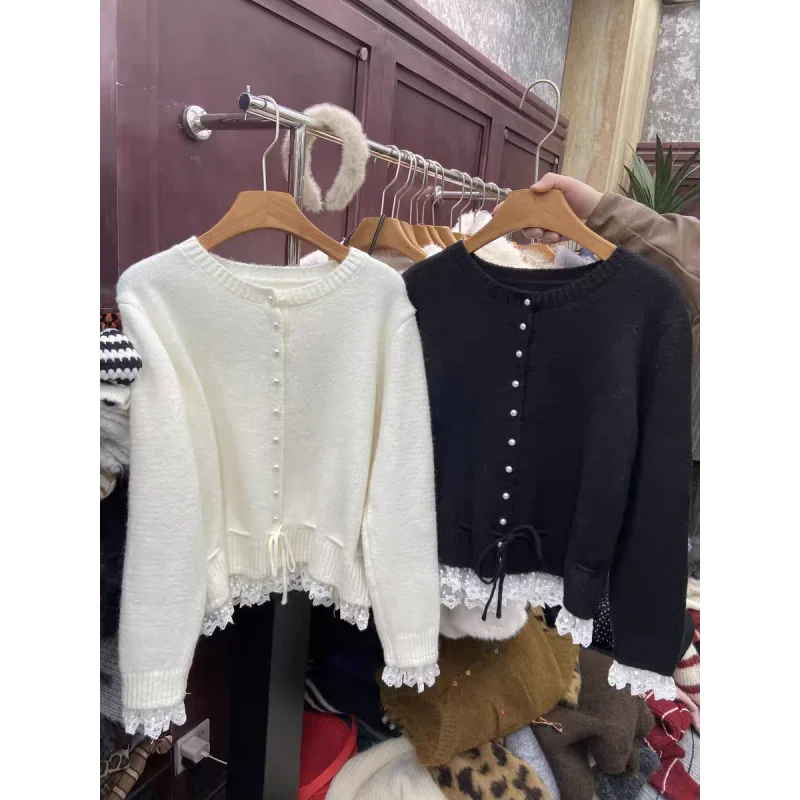 

Knitted Sweater Women 2025 Autumn New Arrival Pearl Buttons Lace Patchwork Sweaters Pullovers Korean Style Casual Outwear Tops