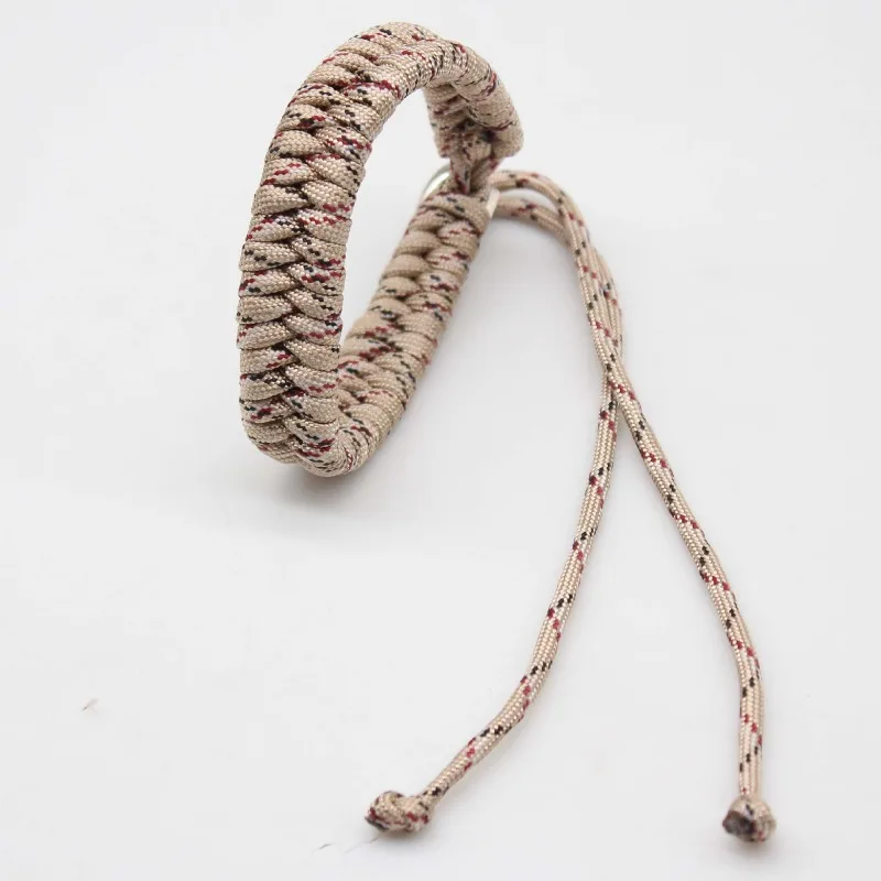Pulsera de Paracord tejida a mano, tamaño ajustable