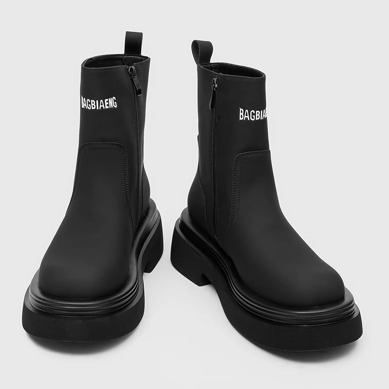 Black Letter Printed Thick Soled Mid Top Men Boots with Side Zippers Adding A Cool Street Style Versatile Boots for Couples
