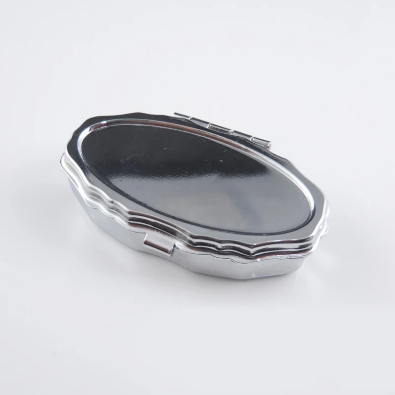 Metal scallop Silver Pill Boxes Holder 2 Grids Medicine Case Small Portable Case Container Splitters Personal Health Care MR106