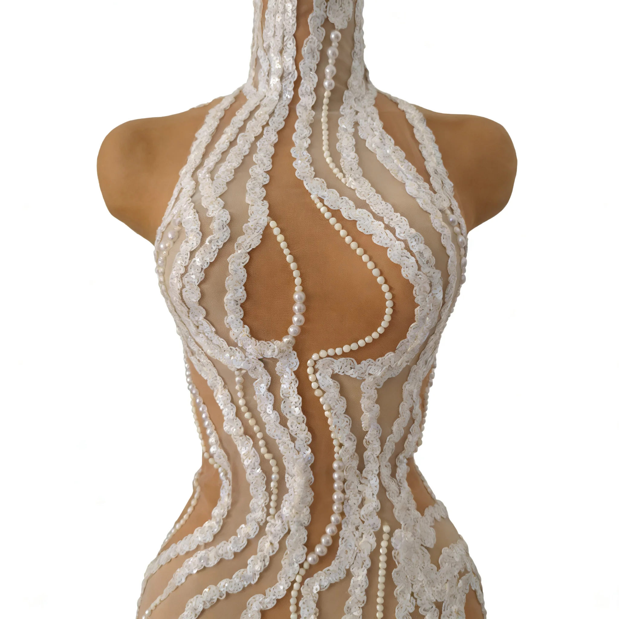 

Elegant white sequined dress with pearl decoration, sexy transparent tulle long evening dress, suitable for stage performances,