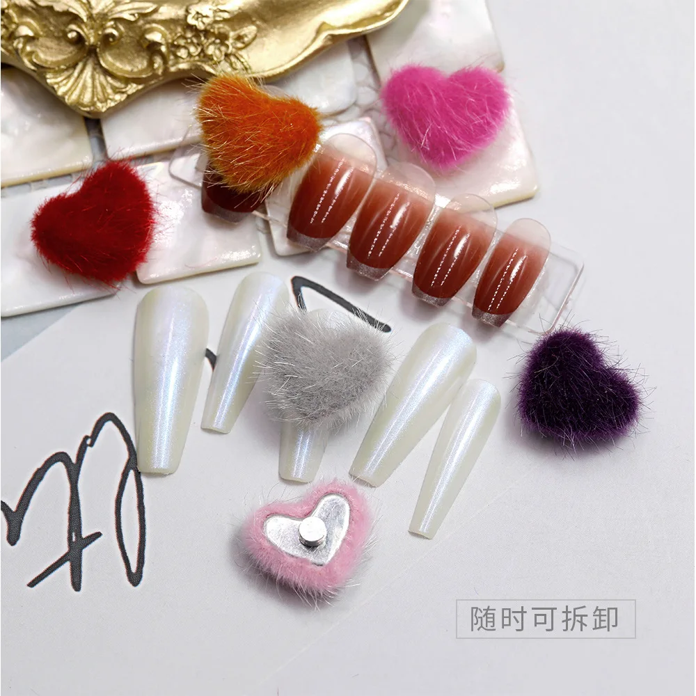 5 stücke Herz Pom Pom 3D Nagel Charms 2024 Sommer neue magnetische Nagel Pom Kit für Akzent Nagel magnetische Pom Puffy Pom Charms Nail Art