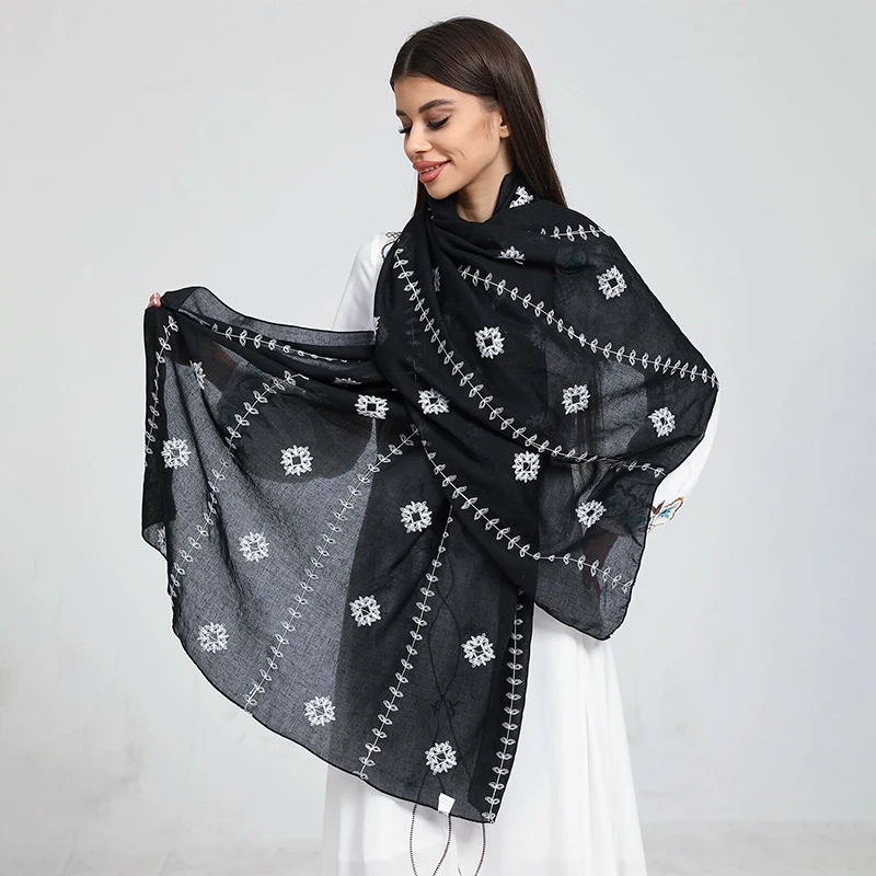 2025 neue Pashmina Stickerei Schal Dame Wrap Warme Winter Schals Herbst Design Druck Weiblich Foulard Strand Stolen Luxus Schal