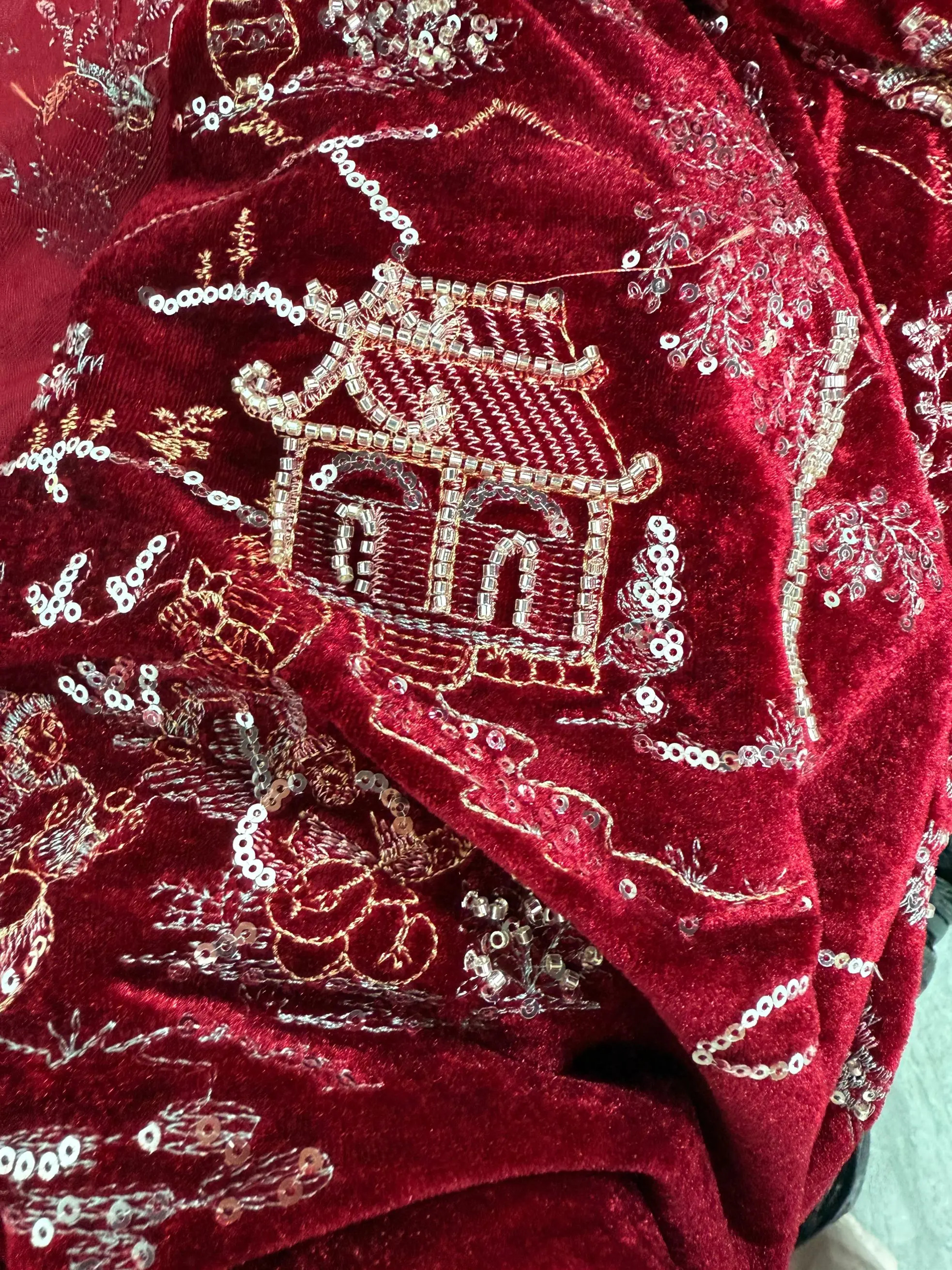 高定シリーズ グリーンスタイル パビリオン 精緻な刺繍 ベルベット生地 中国風生地 縫製チャイナドレス イブニングドレス