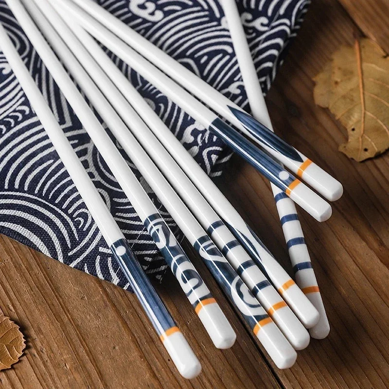 1Pair White Ceramic Chinese Style Chopsticks Bone Porcelain Long Ceramic Chopsticks Sushi Chopstick Tableware Gifts