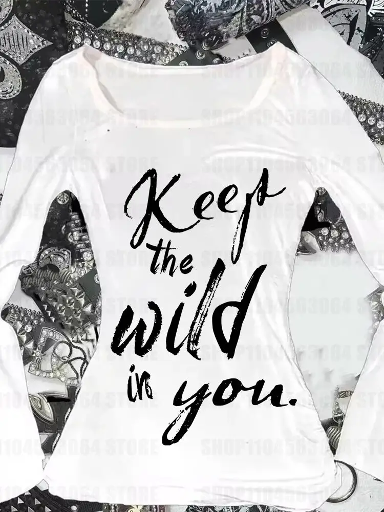 Amerikanisches, minimalistisches, langärmliges Damen-T-Shirt im Alltagsstil mit Buchstabendruck für Herbst und Winter mit schmaler Passform und Rundhalsausschnitt