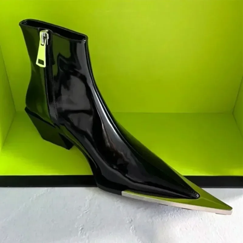 

Luxury Designer Pointed Toe Chelsea Boots Women 2025 Fall Chunky Heel Metal Toe Decoration High Heels Side Zip Black Ankle Boots