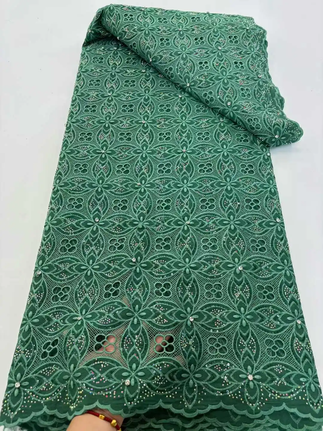 

Африканская нигерийская Франция, новейшая горячая распродажа 2025, швейцарская кружевная ткань с камнями и блестками, хлопок для невесты, свадебной вечеринки, шить платья