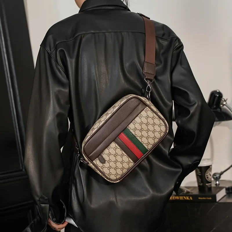 Luxury Crossbody Bag Men Fashion Letter Print Shoulder Bag Men Crossbody Bags Retro Sling Messenger Bag Male Handbags Bolso