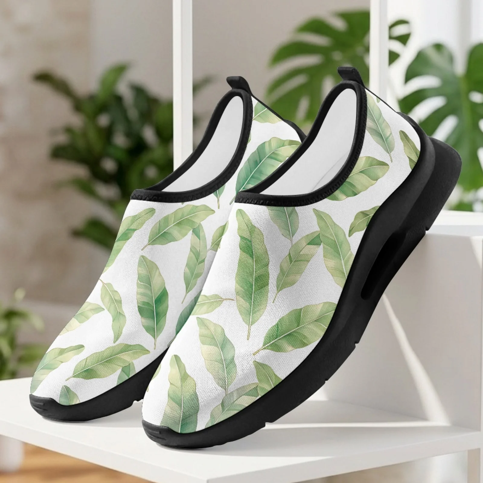 PENSTROLL Green Banana Leaf Print Breathable Walking Shoes for Men Everyday Wear Summer, Non Slip Casual Shoes