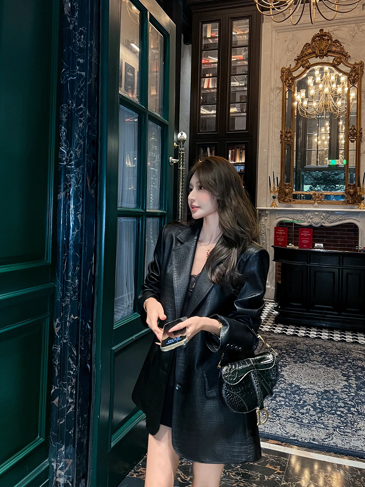 Bla cocodrilo estampado PU cuero Jaet mujer suelta Casual Sle primavera otoño nueva llegada botón decorado viaje viento