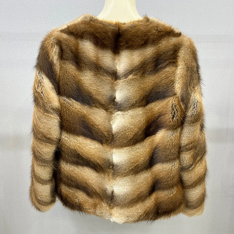 เสื้อโค้ทขนกระรอกแท้สำหรับผู้หญิง ฤดูหนาว 2025 คุณภาพสูง คอวี ขนหนา หรูหรา เสื้อแจ็คเก็ตสำหรับผู้หญิง