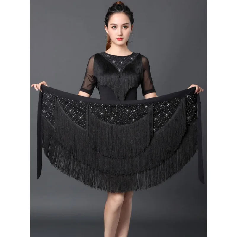 Tenue de danse latine personnalisée pour femmes, haut à manches courtes avec pompon, vêtements indiens pour femmes