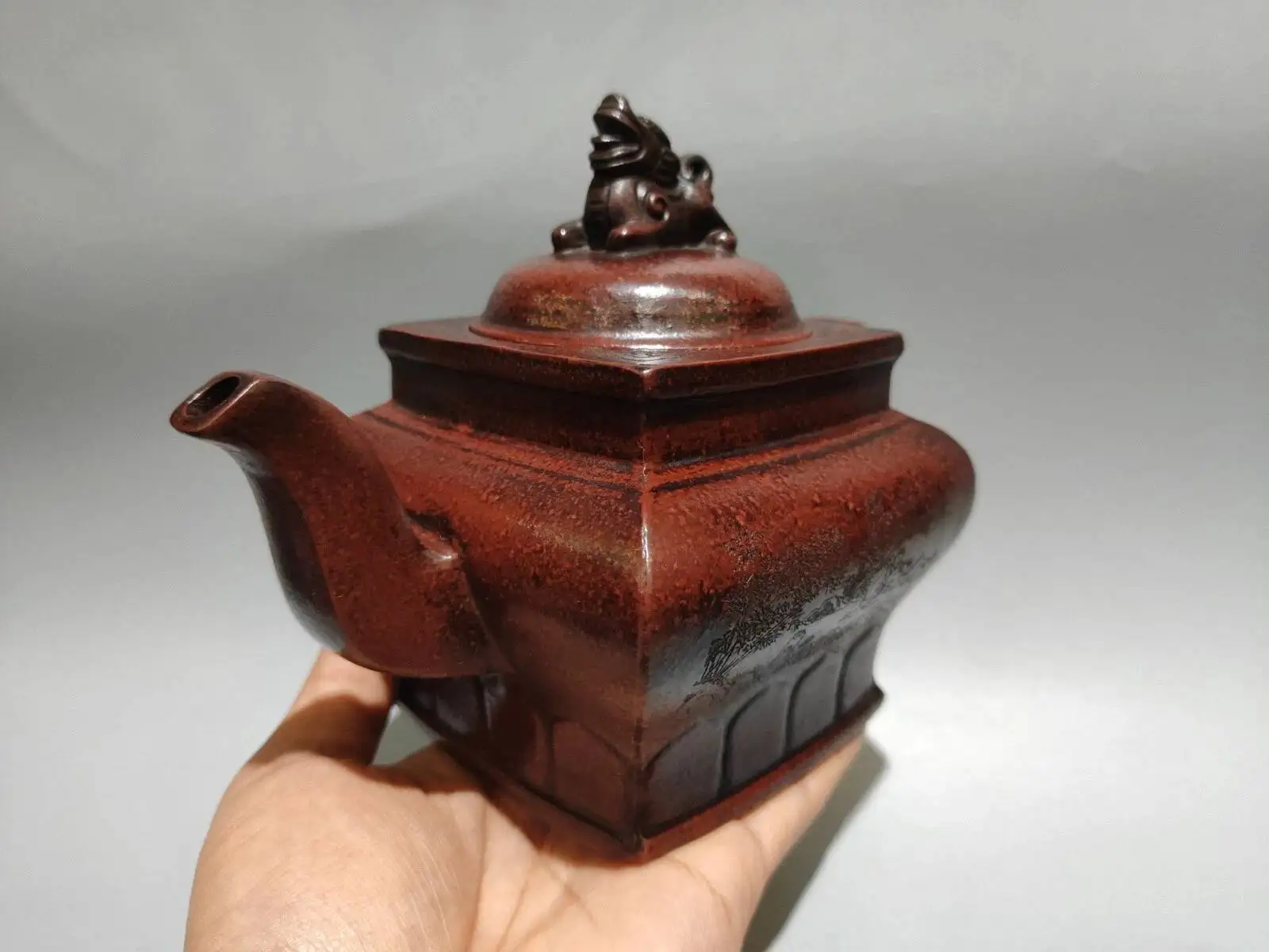 China Yi Xing Zisha Clay Handmade Exquisite Official Teapot