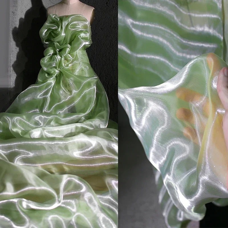 

Green light liquid high-gloss soft fabric reflective mesh transparent bright Hanfu dress mesh designer fabric