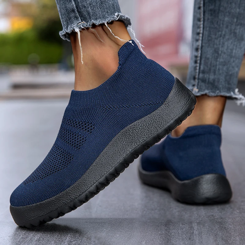 2024 New Women Sport Sneaker Flat Bottom Breathable Comfortable Women Sneakers Slip On Sock Solid Color Women\'s Running Shoe