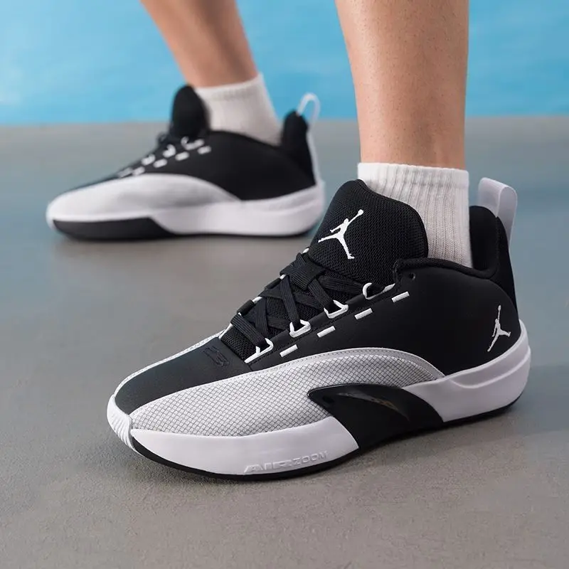 Nike Men's Shoes Original Practical Training Wear-Resistant New Outdoor Sports Fitness Training Basketball Shoes Iq6583-001-2