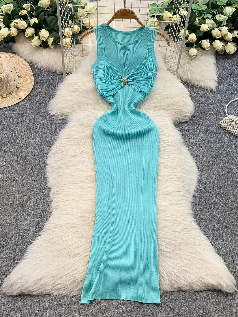 Famlina Summer Elastic Knit Dress Socialite Sexy Cutout Unique Button Round Neck Flattering Waist Buttocks Slim Fit Maxi Skirt