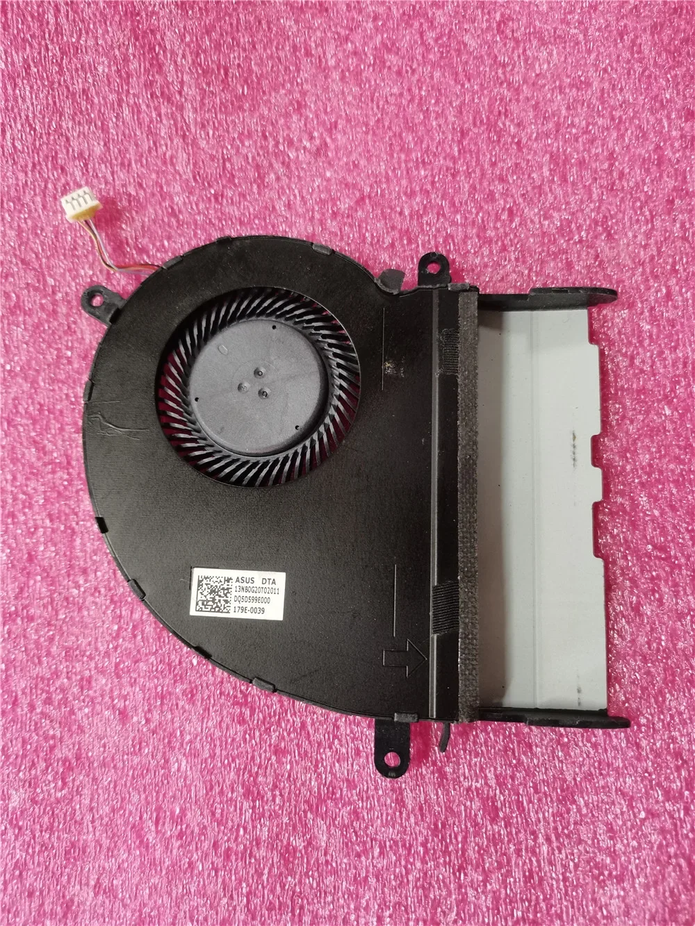 CPU cooling fan Cooler Notebook PC for Asus UX561UD ns75b06-17D08 DC5V 0.50A 13nb0g20t02011