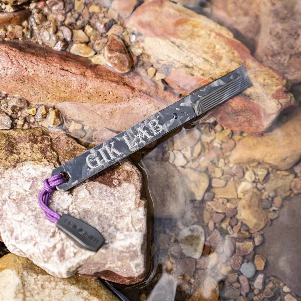 Mini Handheld Crowbar Carbon Fiber Material Practical EDC Tool Simple Keychain Decor Reliable for Express Unpacking Daily Work