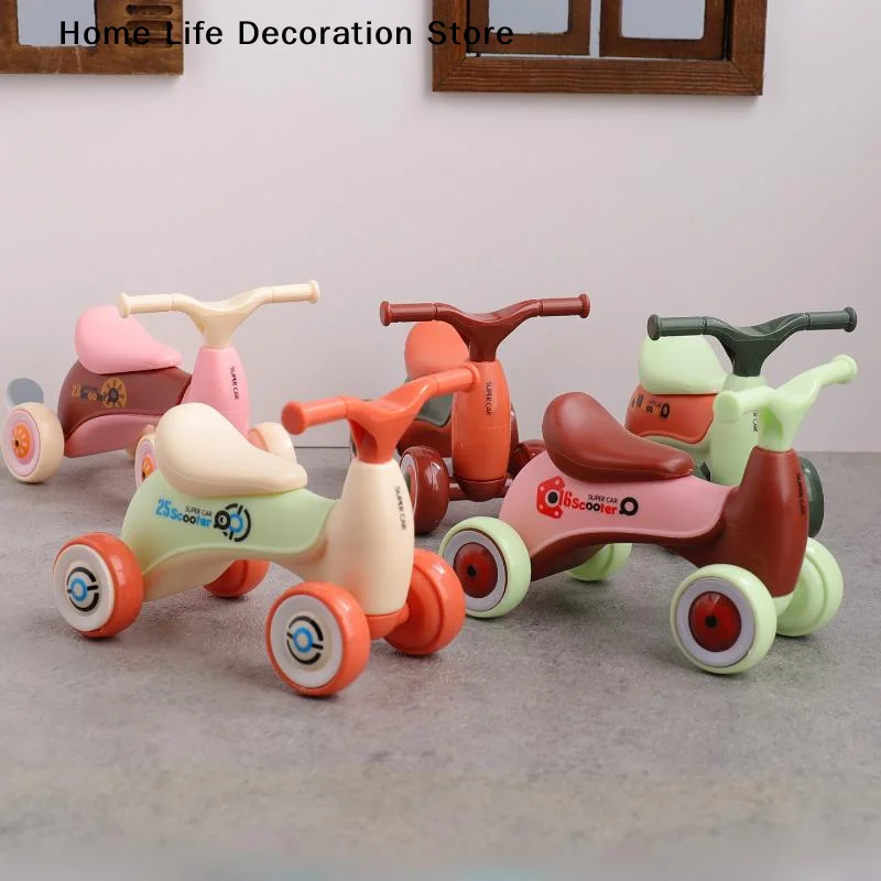 

【TG】1Pcs Simulation Mini Cute Kids Balance Car Four-wheeled Baby Sliding Scooter Ornament Creative Assembly Children Toy Gifts