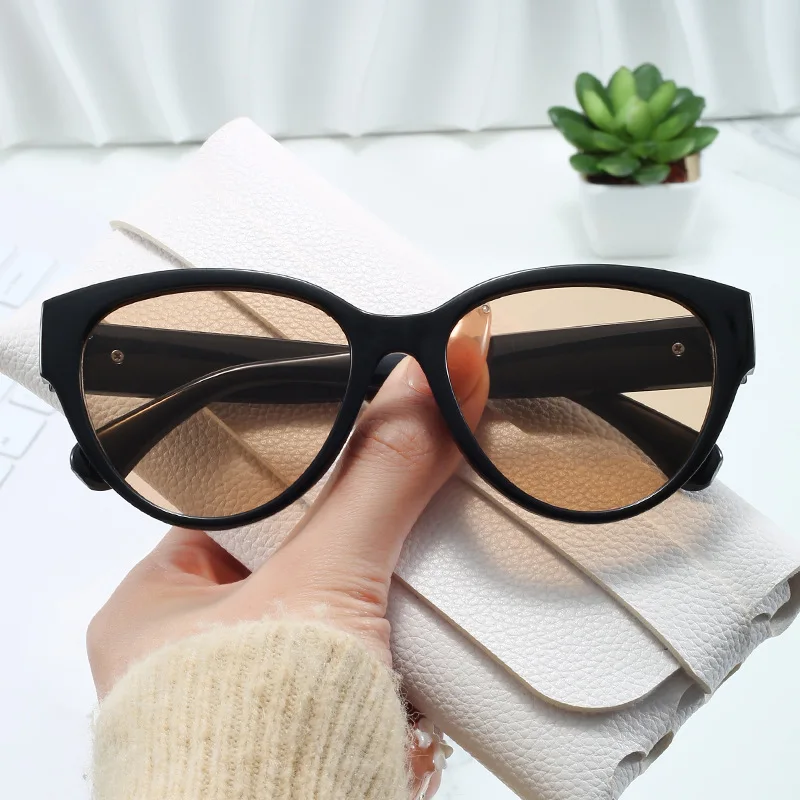 Vintage Retro Style Men Women Sun Glasses Cat Eye Shape UV Protection Woman Sunglasses Travelling Driving Female Sunglass