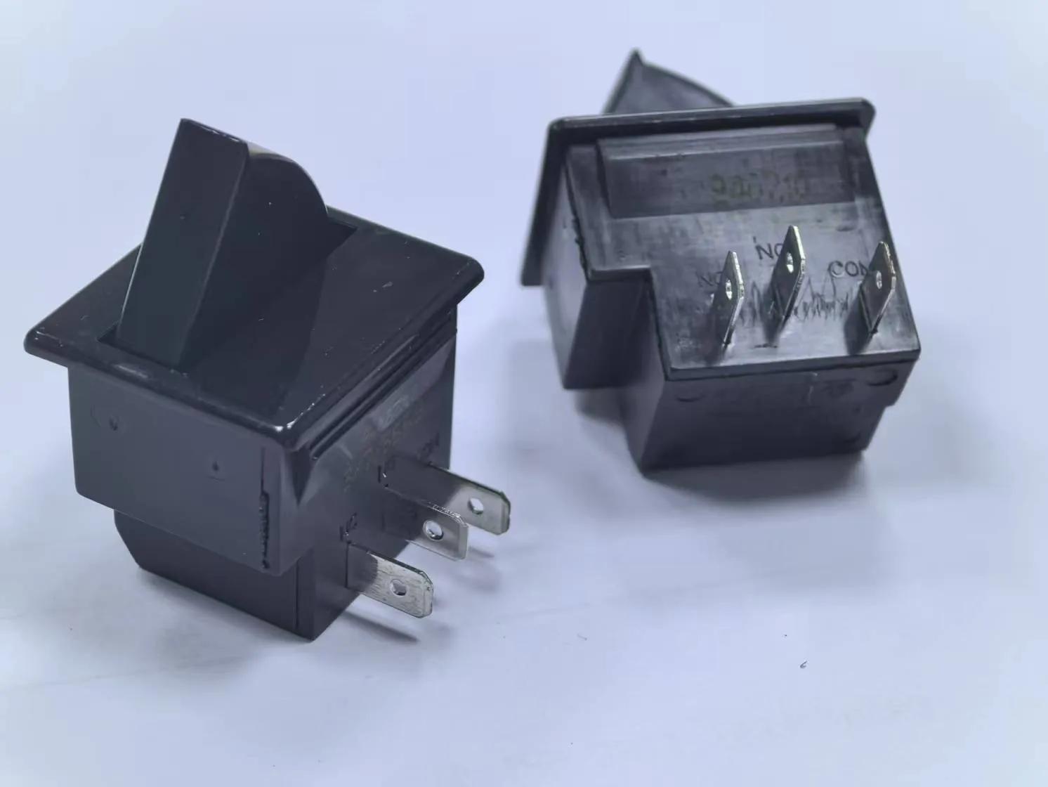 عادة تشغيل/إيقاف عادة SwiTching ترايبود الثلاجة مفتاح بوابة الضوء مناسبة ل الفريزر تطهير إضاءة الخزانة 5 قطعة