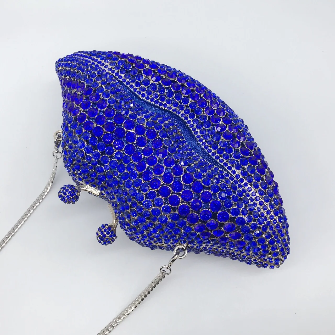 Lip Diamond Dinner Ladies Banquet Dress Full Diamond Clutch Bag Metal Hard Box Hand Bag Ladies Luxury Designer Bags High Quality