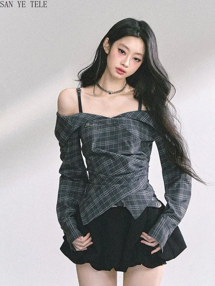 

Off-the-shoulder Long Sleeved Shirt+Short Skirt Two-piece Set Women's Korean Fashion Retro Plaid Slim Sexy Top Autumn Design New