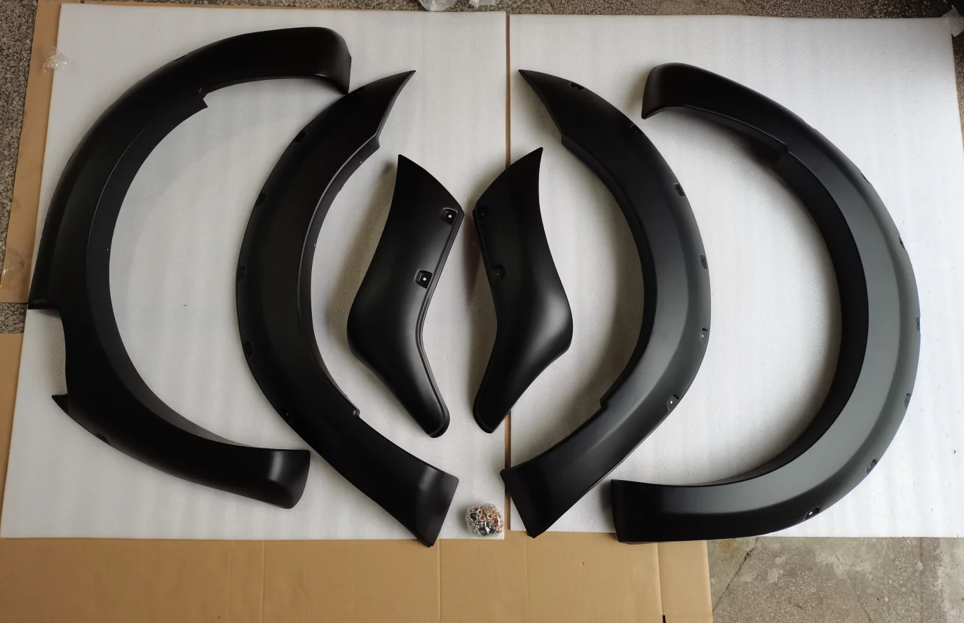 Ranger T8 Raptor genietete Radlaufschutzbleche – OEM-Stil, Raptor Exclusive Edition, ABS-Material, einfache Installation