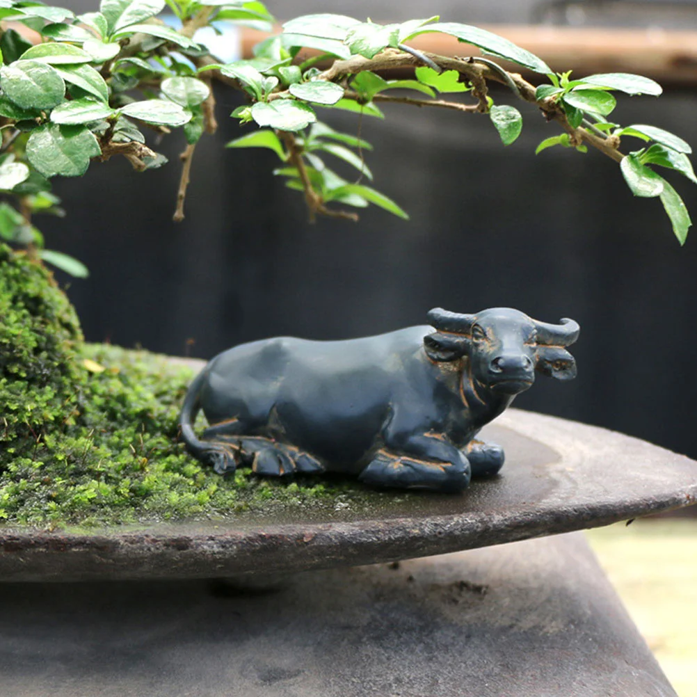 

2Pcs Resin Animal Ornament Calf Miniature Decorations Durable Realistic Simulation Static Cattle Craft for Micro Landscape