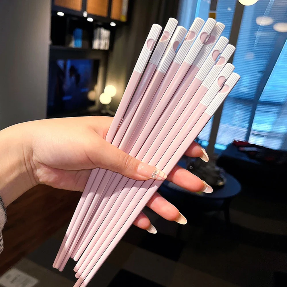 5 Pares de Palillos Japoneses con Forma de Corazón, Palillos Chinos para Sushi Antideslizantes, Juego de Palillos Coreanos Reutilizables, Juego de Cubiertos de Aleación Saludable