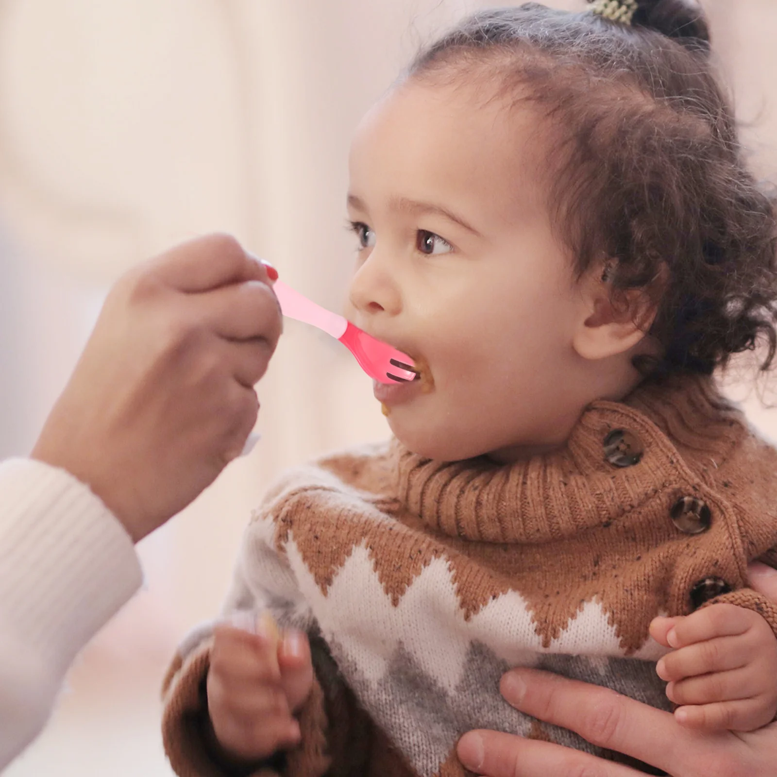 

1 комплект детских ложек и вилок, гибкие, безопасные, практичные, из гибкого материала, для обучения малышей, портативные, легкие