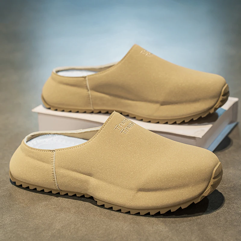 

HKDQ 2025 Новые мужские дышащие классические тапочки с полупокрытием, повседневные противоскользящие домашние и уличные бежевые тапочки на мягкой подошве с защитой от запаха