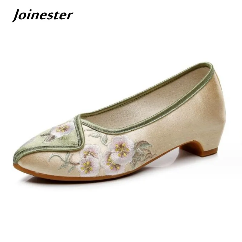 Women Pointed Toe Embroidered Slip on Pumps Chinese Style Spring Summer Dress Shoe Ladies Vintage Cheongsam Shoes