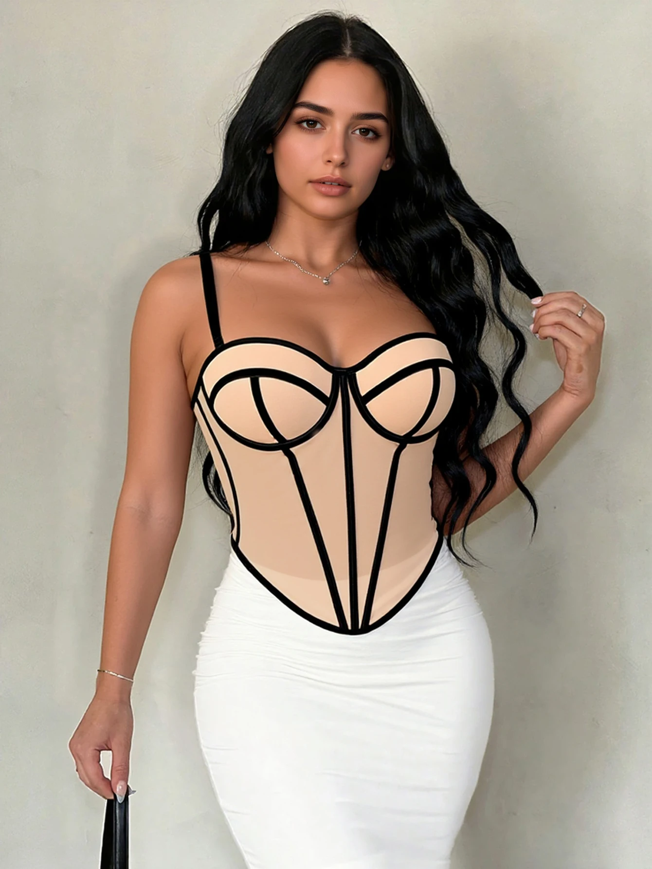 Sexy women's color-blocked corset bra, suitable for evening dates, fashion parties, and sophisticated gatherings.